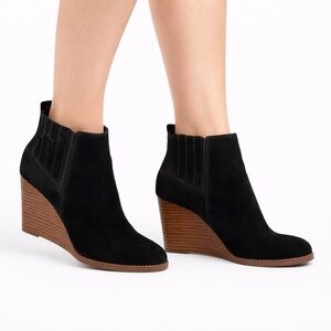 Size 7 Lucky Brand Women’s Black Suede Wedge Ankle Boots